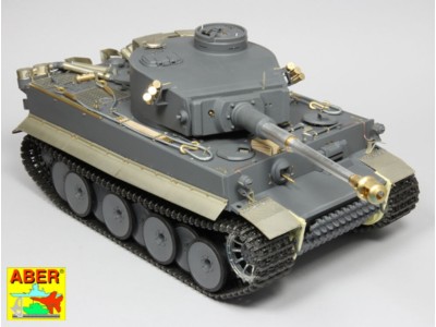Pz.Kpfw.VIAusf.E(Sd.Kfz.181)Tiger I-s.PzAbt.501 in Tunisia 