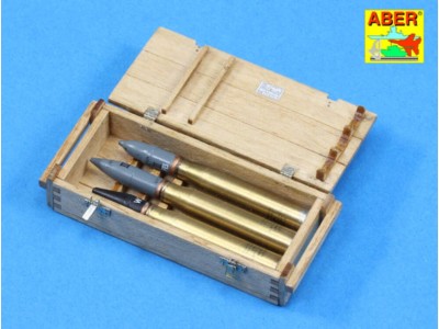 Transport boxes with 6 ammo PzKpfw. IV 