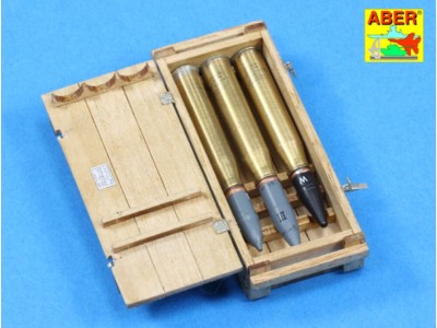 Transport boxes with 6 ammo PzKpfw. IV 