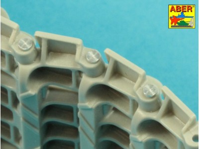 Panther track link pins x 176 pcs. 