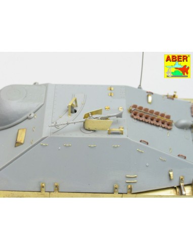 Sd.Kfz. 138/2 ''Hetzer''-early, middle version 