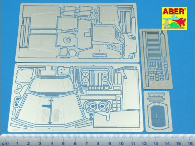German 3 ton Half track Sd.Kfz. 11 late - vol. 2 - Fenders @ Engine overlay 