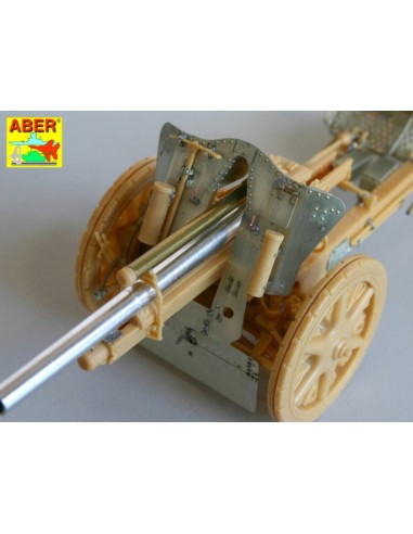 German 105 mm howitzer LeFH 18 