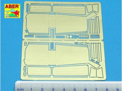 Stowage boxes for M8/20 