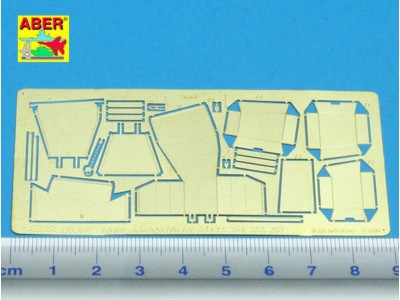 Right stowage bins for SdKfz 250, 252, 253 