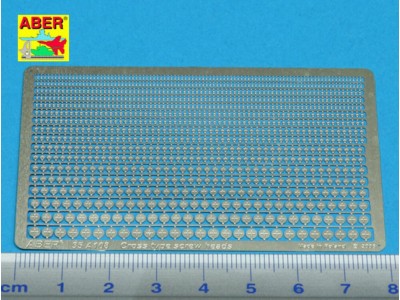 Cross type screaw heads 