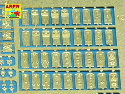 Soviet WW II infantry accessories 