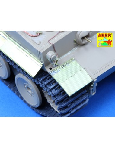 Fenders and exhaust covers for Tiger I (for early model in Africa) 