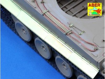 Fenders and exhaust covers for Tiger I (for early model in Africa) 