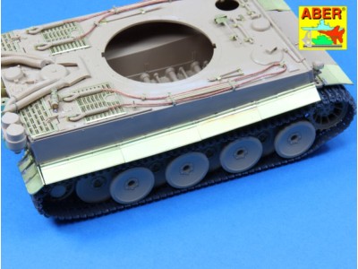 Fenders and exhaust covers for Tiger I (for early model in Africa) 