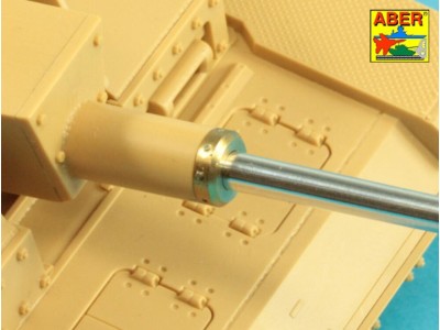 German StuK.40 L/48 7,5cm barrel with early model muzzle brake for StuG.III Ausf.F/8 and StuG.III Ausf.G early 