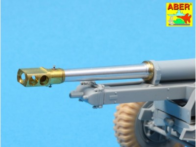 Late barrel MK2 with muzzle brake to British 25 pdr 