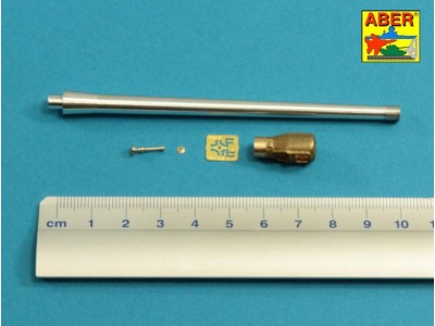 Armament for T10 Heavy Tank 1x122 mm D-25TA, 1x12,7 cm Coaxial DShK 
