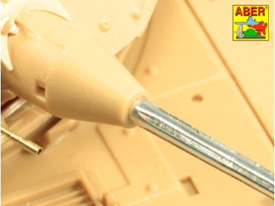 25mm M242 Bushmaste rribbed chain gun barrel &7,62mm M240 machine gun barrel used on late M2A3 Bradley or LAV-25 