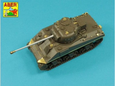 British Sherman IC “Firefly” 