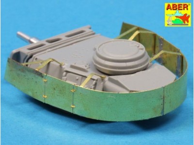 Turret skirts for PzKpfw III 