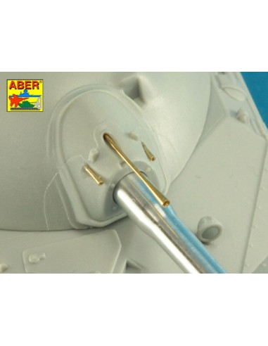 Light additional armament for Soviet tank JS-7 