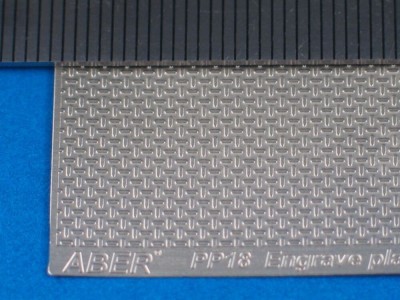 Engrawe plate 