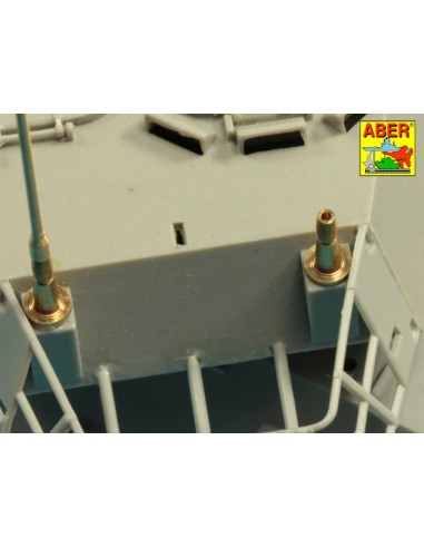 Set of 2 NATO antennas with mount bases 