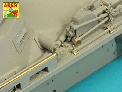 Pz.Kpfw. I, Ausf.A/B (Sd.Kfz. 101) Tool & Equipment holders 
