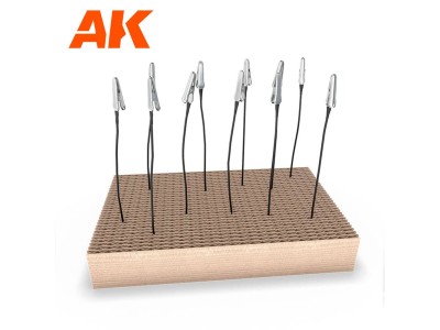 BASE FOR METAL PAINTING CLIPS 