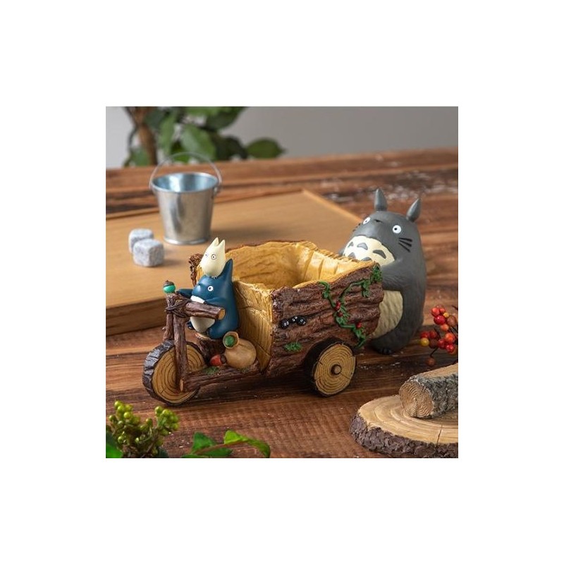 MON VOISIN TOTORO - Tricycle Totoro - Boite Diorama 13cm