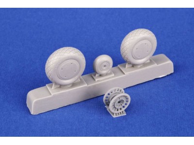 A-20 Havoc/Boston/ P-70 Nighthawk Wheels for Special Hobby 