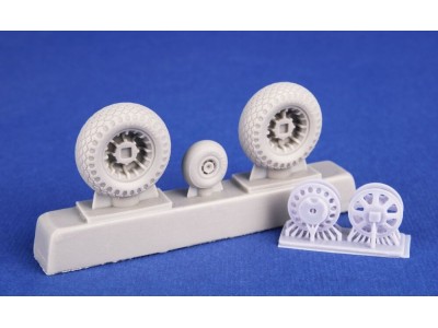 A-20 Havoc/Boston/ P-70 Nighthawk Wheels/ Hubs without Covers for Special Hobby 