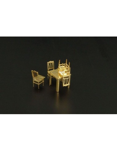 Table and chairs 