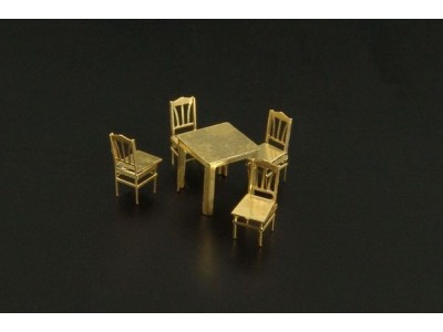 Table and chairs 