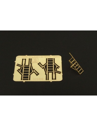 Step ladders for Hunter and Harrier 