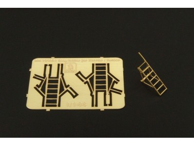 Step ladders for Hunter and Harrier 