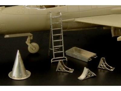 MIG-21 maintenance accessories (Eduard-Atack) 