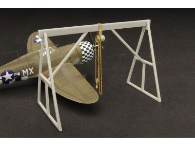 U S  Airfield crane 