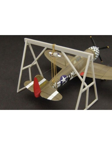 U S  Airfield crane 