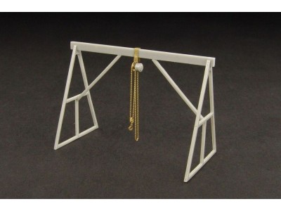 U S  Airfield crane 