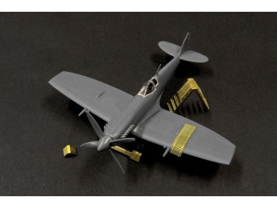 SPITFIRE IX maintenance access s (Eduard) 