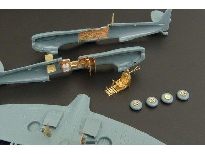 Spitfire Mk IX (Eduard) 