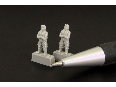 Japanese pilot WWII -(two pieces) 