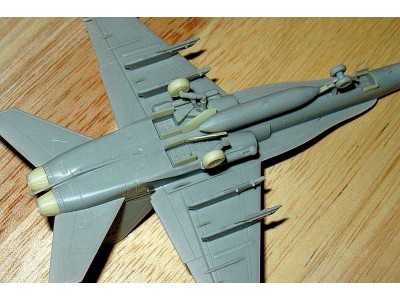 F/A-18C (Revell) 