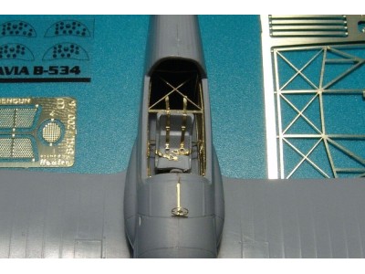 AVIA Bk-534 