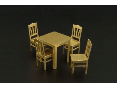 Table and chairs 