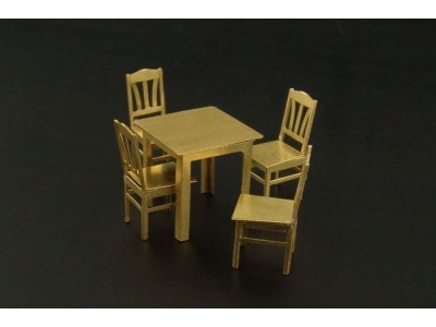 Table and chairs 
