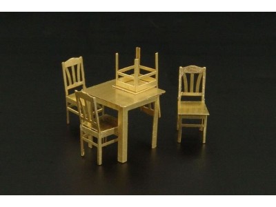 Table and chairs 