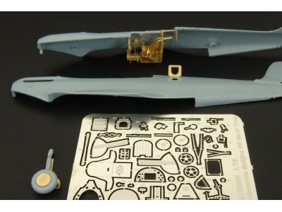 Spitfire PR Mk IV (SWORD72043-44) 