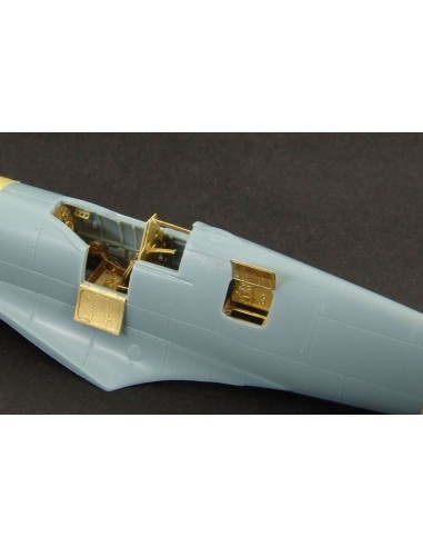 Spitfire LF Mk IX e (Sword72050) 