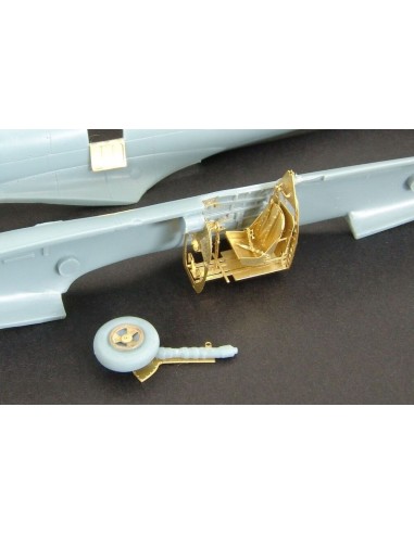 Spitfire LF Mk XVI (Sword72052) 