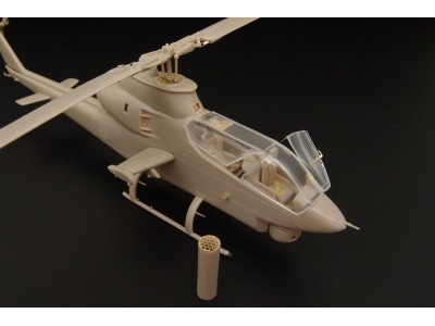 Bell AH-1G Cobra (Az model) 