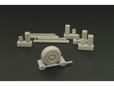 US Navy wheel chocks (modern) 