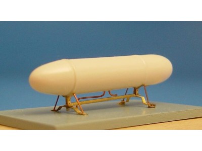 British 50gal fuel tank w-rack 